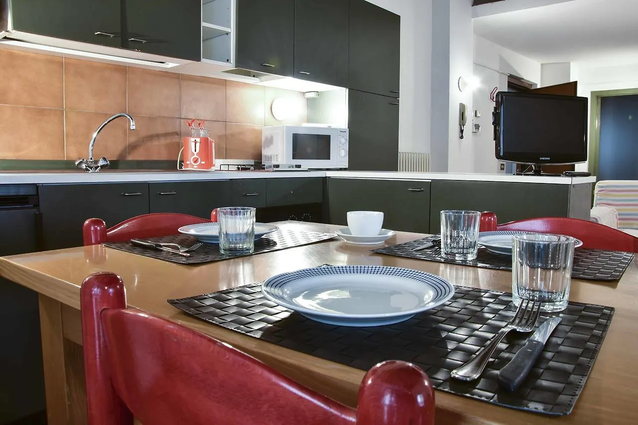 Residence Pila Como Italy