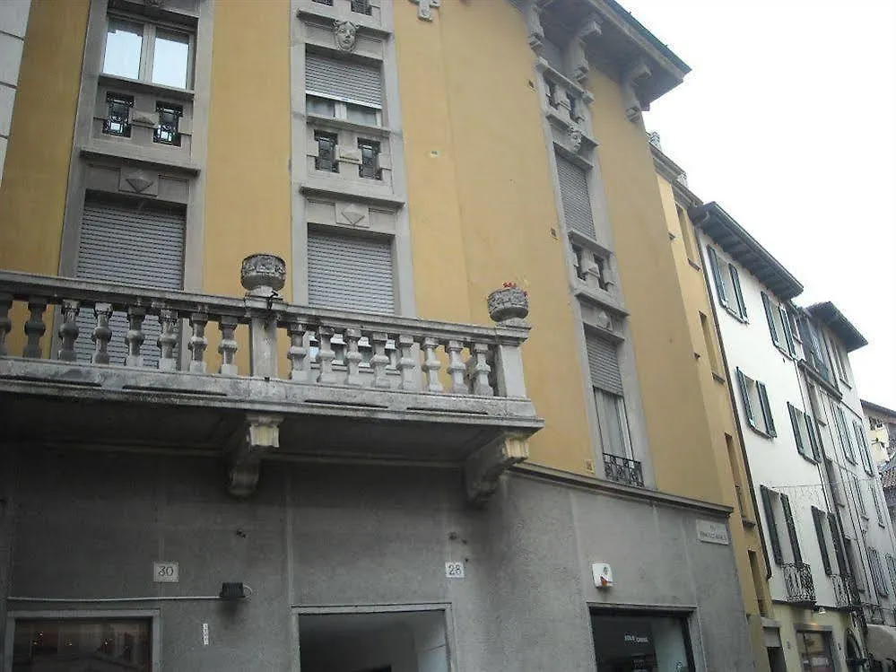 Residence Pila Como Italy